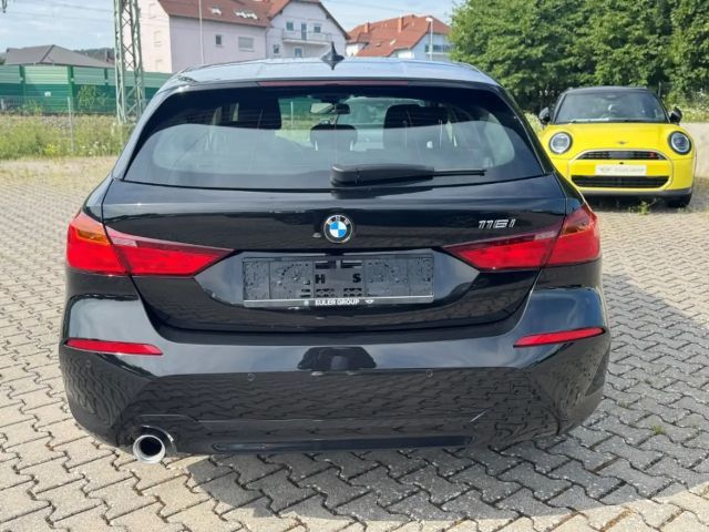 BMW 116 116i 5-deurs Sedan