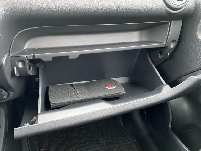 Mitsubishi Space Star MIVEC Star