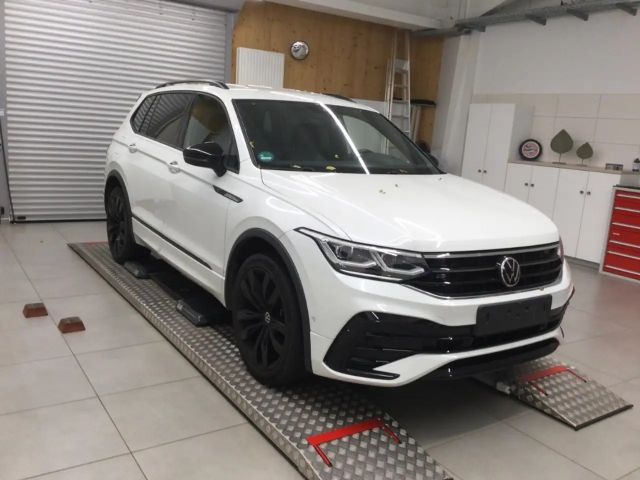Volkswagen Tiguan 4Motion Allspace R-Line