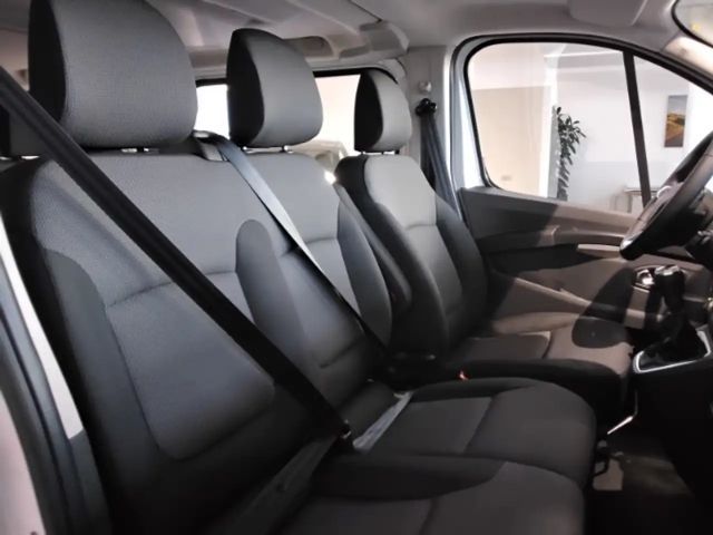 Renault Trafic Blue Combi Grand L2H1 Life