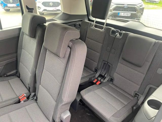 Volkswagen Touran 1.5 TSI DSG Plus