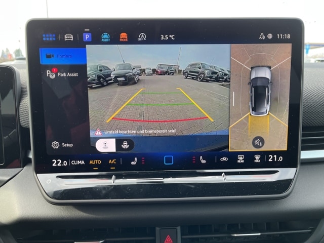 Volkswagen T-Roc 1.5 eTSI DSG R-Line