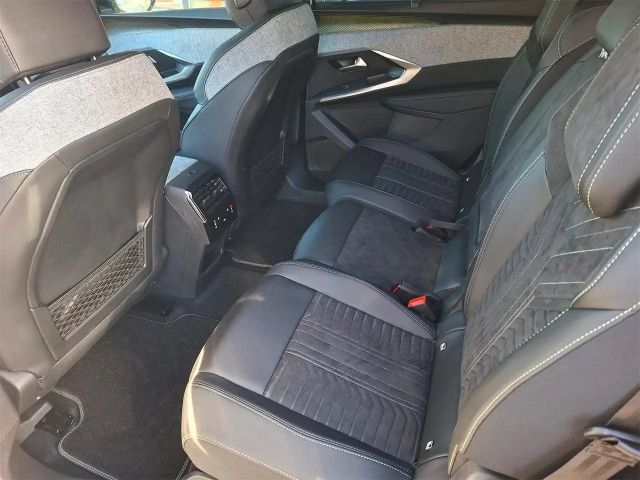 Peugeot E-5008 GT-Line