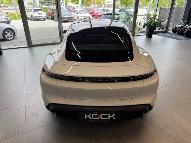 Porsche Taycan S Turbo