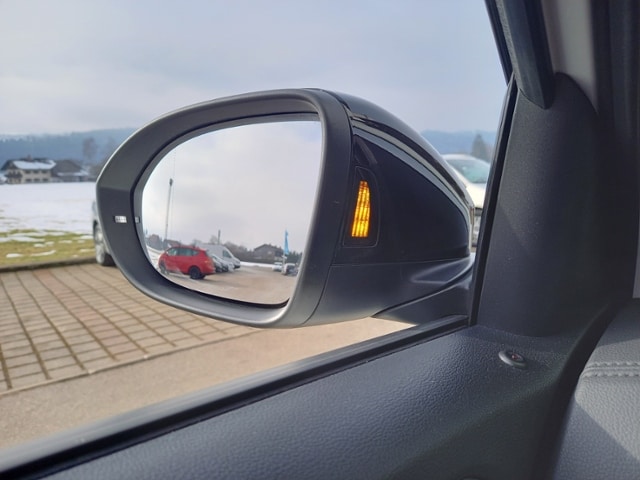 Volkswagen T-Roc Goal NAVI ACC SHZ CLIMATRONIC