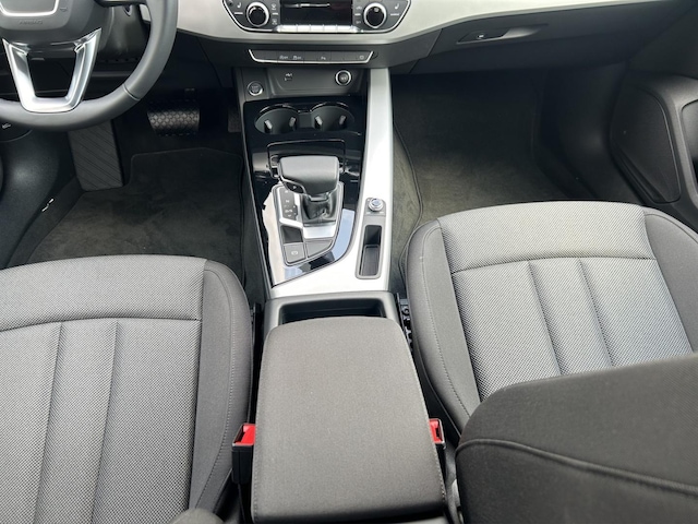 Audi A4 30 TDI S-Tronic Sedan