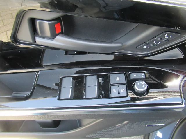 Subaru Solterra Platinum + Solterra