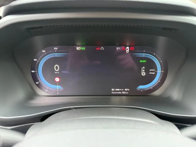 Volvo XC40 Core Recharge