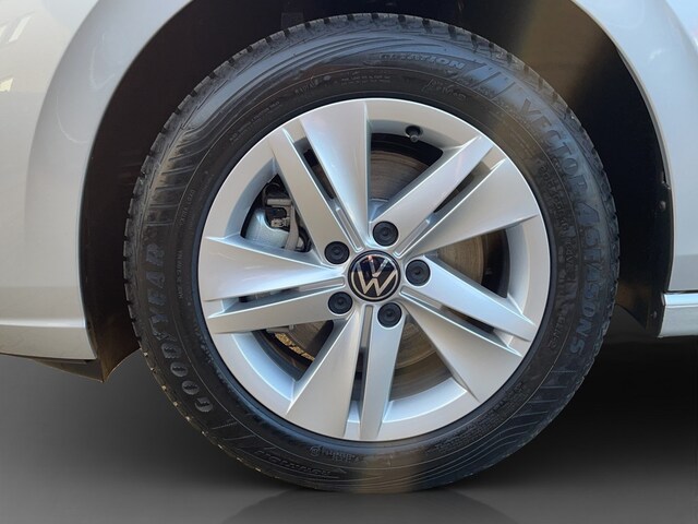 Volkswagen Golf Life Variant