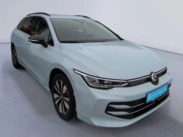 Volkswagen Golf 1.5 eTSI DSG Golf VIII Variant