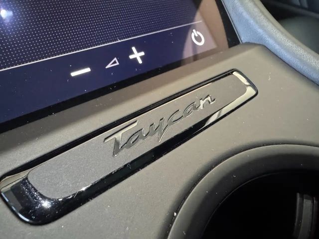 Porsche Taycan S Turbo