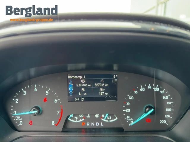 Ford Puma EcoBoost Titanium