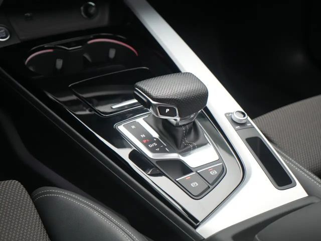 Audi A4 Avant Quattro S-Line