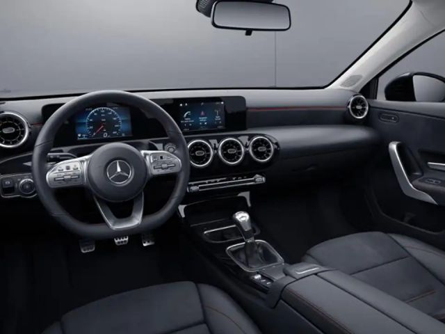 Mercedes-Benz A 180 AMG Line Business Line