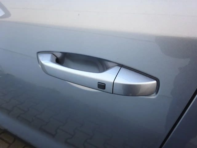 SsangYong Torres 2WD Quartz