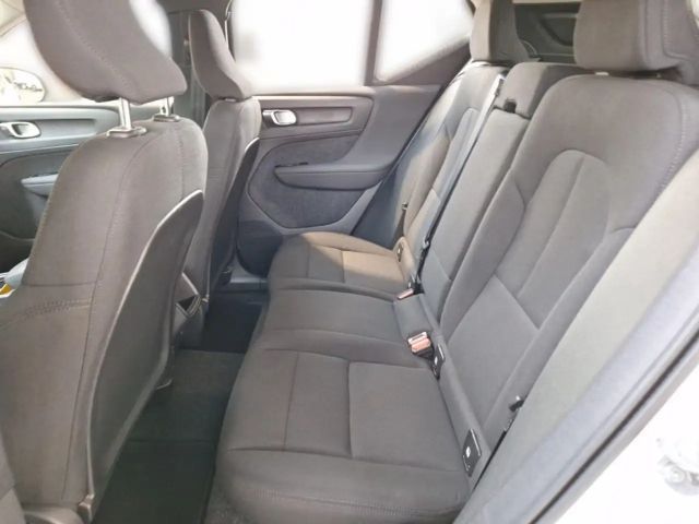 Volvo XC40 Core Momentum