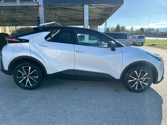 Toyota C-HR Active Hybride Plug-in