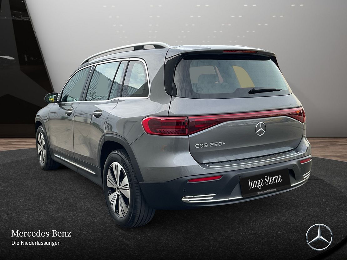 Mercedes-Benz EQB 250