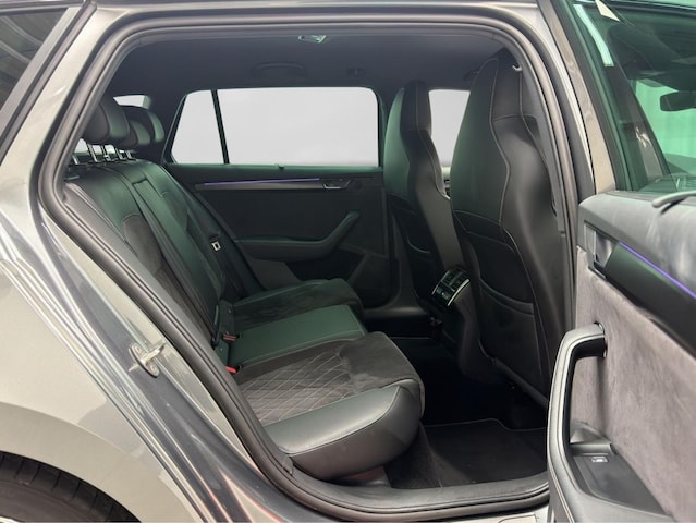 Skoda Superb Combi Sportline iV