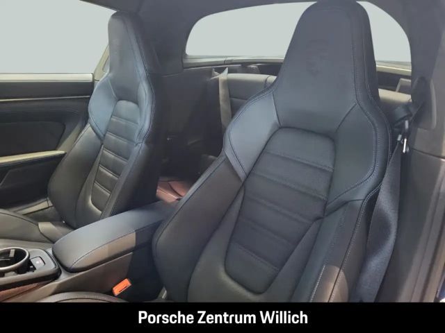 Porsche 992 4 Coupé GTS Targa