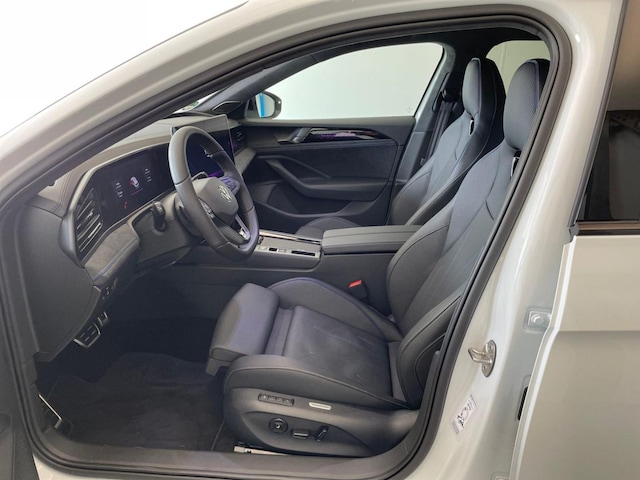 Volkswagen Passat DSG R-Line