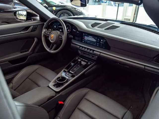 Porsche 992 Cabrio Carrera