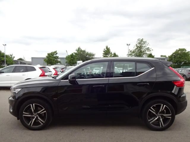 Volvo XC40 Core T4