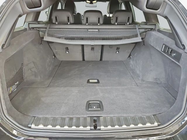 BMW 330 330d M-Sport Touring xDrive