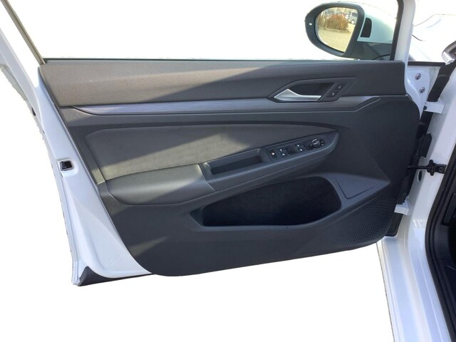 Volkswagen Golf 1.5 eTSI Golf VIII Style