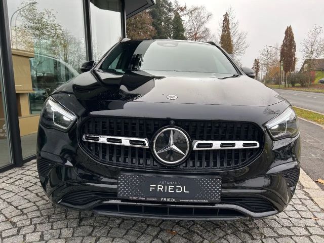 Mercedes-Benz GLA 200 GLA 200 d