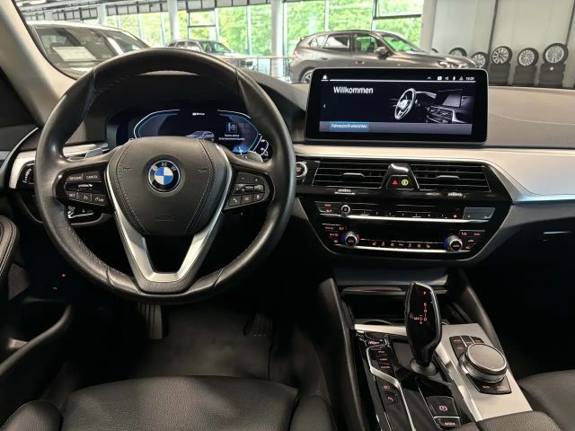 BMW 530 530e Touring