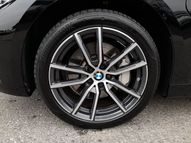 BMW 330 330e Sport Line Touring