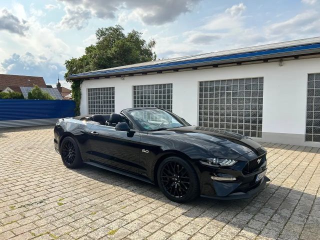 Ford Mustang Convertible GT 5.0 V8