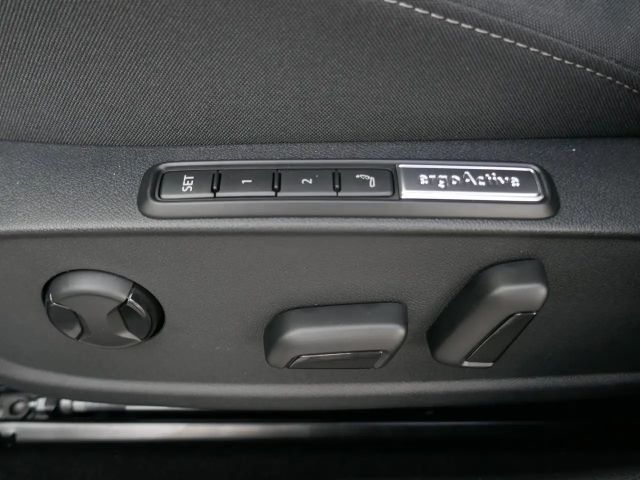 Volkswagen Golf 4Motion DSG Life