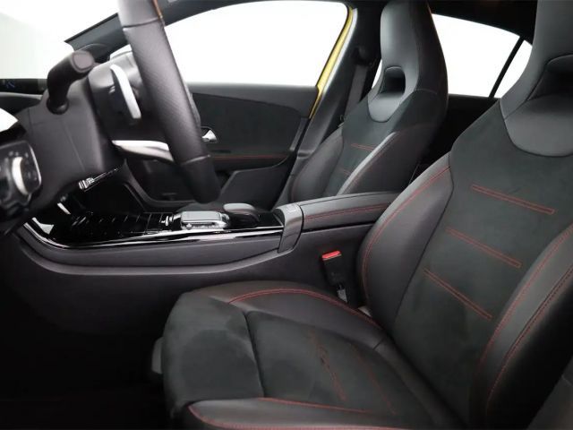 Mercedes-Benz A 180 AMG Line