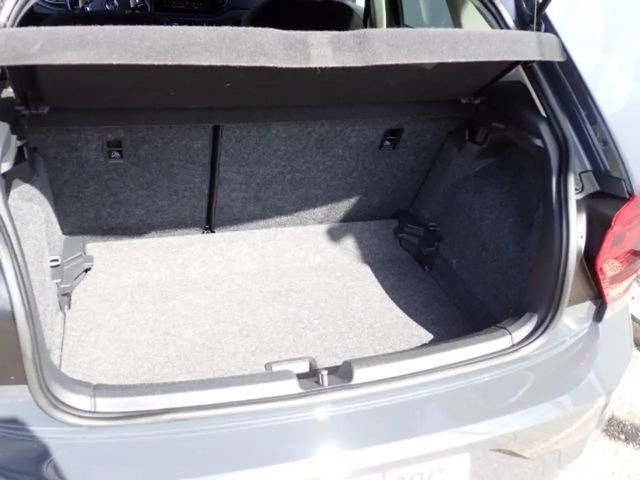 Volkswagen Polo TURBO Sitzheizung NAVI PDC VO+HI