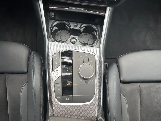 BMW 330 330e M-Sport Touring