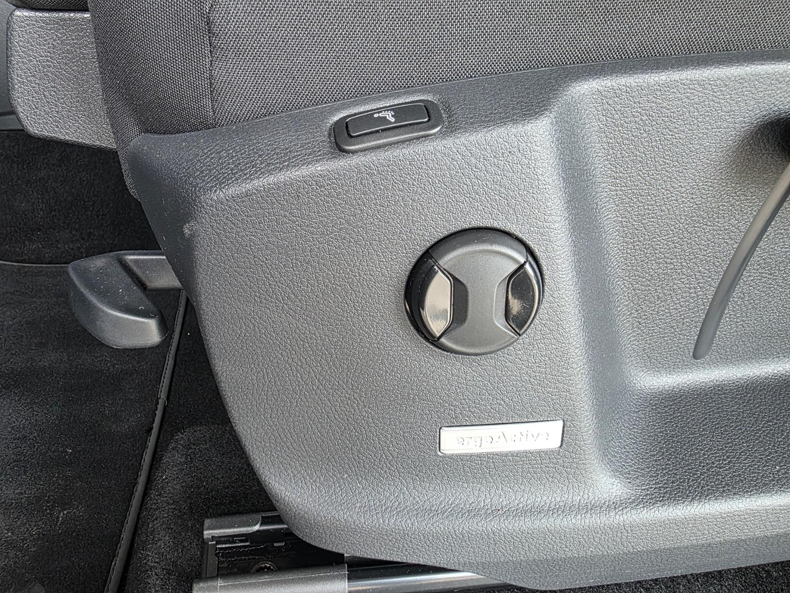 Volkswagen Touran 1.5 TSI DSG IQ.Drive R-Line