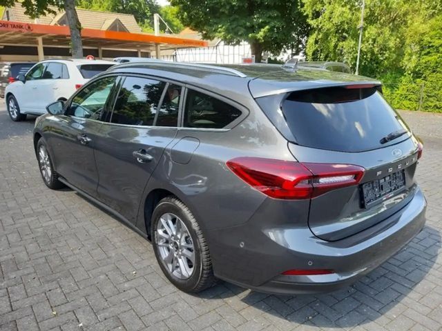 Ford Focus Titanium Wagon