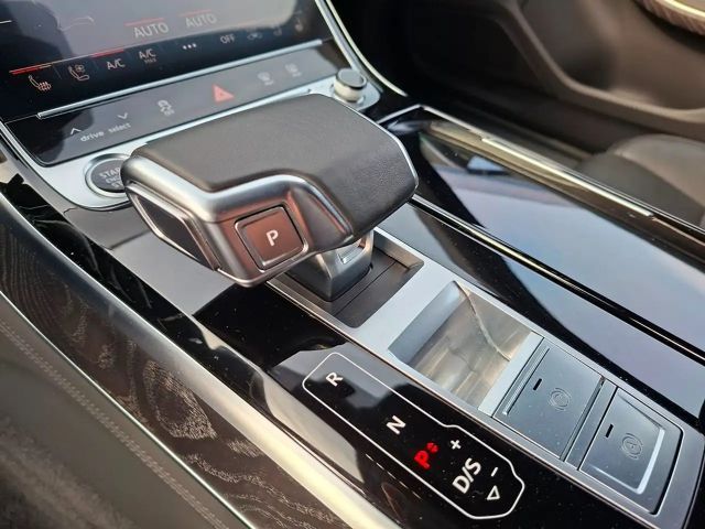 Audi A8 60 TFSI Hybride Lang Quattro