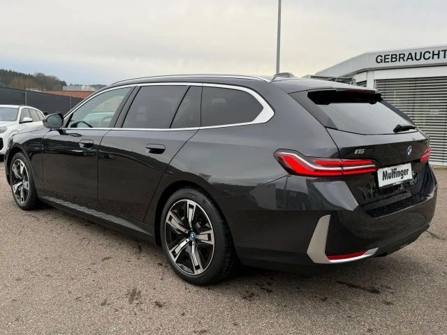 BMW i5 e40 T. HUD ACC SuView.Sitzbel.LiveProf.AHK19"