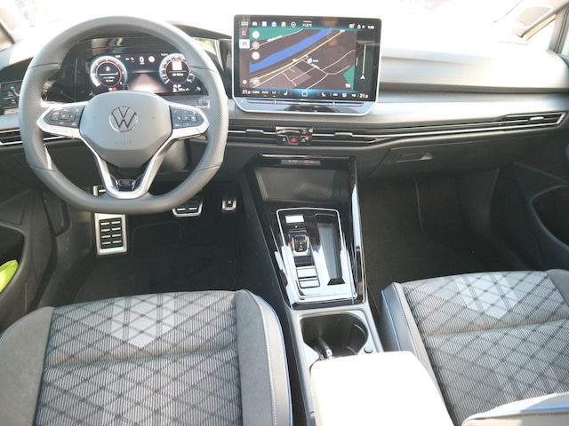 Volkswagen Golf DSG R-Line