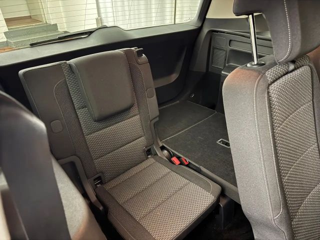 Volkswagen Touran DSG Life