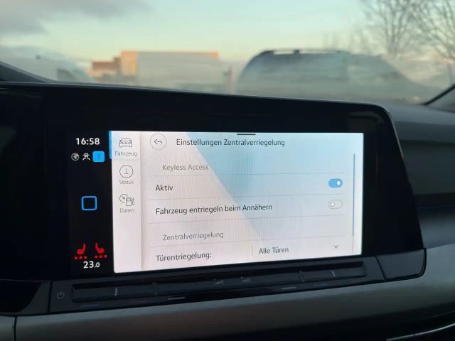 Volkswagen Golf DSG Life Variant