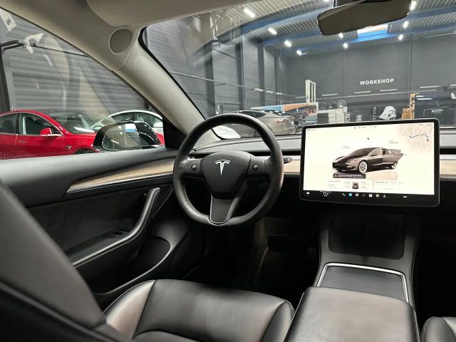 Tesla Model 3 AWD Long Range