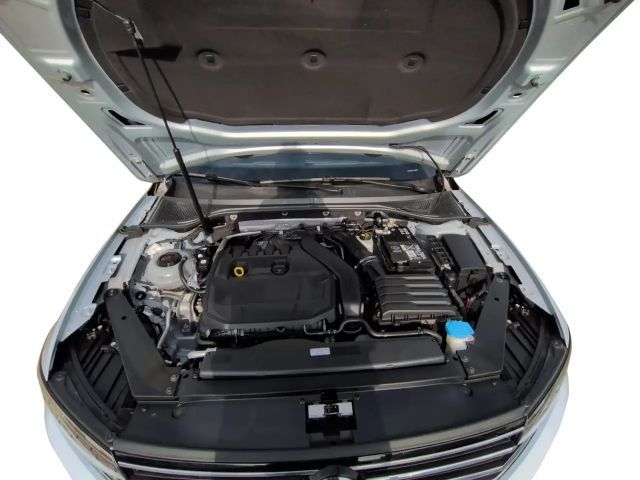 Volkswagen Passat 1.5 TSI Business DSG Variant