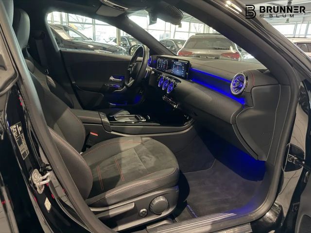 Mercedes-Benz CLA 200 AMG Line Coupé