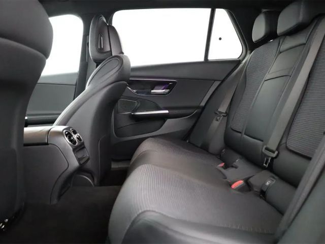 Mercedes-Benz C 200 AVANTGARDE C 200 d Estate