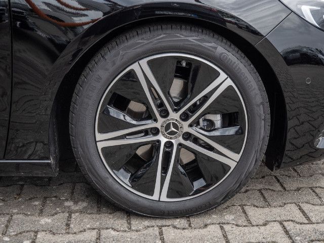 Mercedes-Benz B 200 Sedan