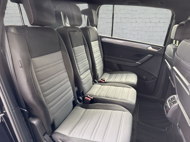 Volkswagen Touran 1.5 TSI DSG Highline R-Line